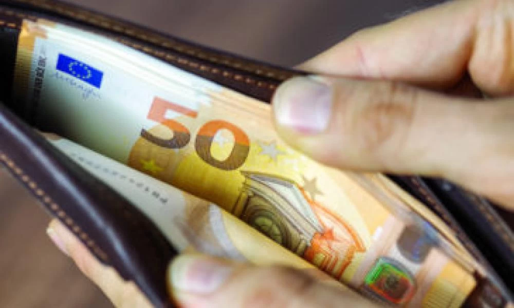 Κρήτη: Μετανάστης από τη Συρία βρήκε 1.500 ευρώ στον δρόμο και τα παρέδωσε στην αστυνομία